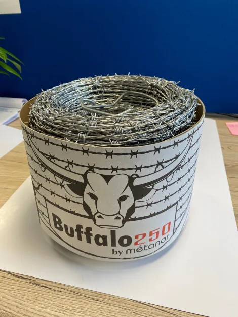 Fil barbelé zinc aluminium 1,7 mm 4 picots 250 m | MENATOR - METANOR - Image n°2