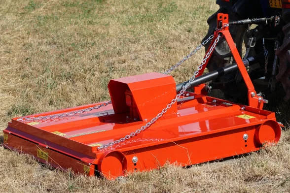 Gyrobroyeur tracteur déportable 110 cm DMK 110 | DEL MORINO - Image n°3